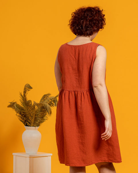Smock Dress Eliza in cinnamon red color