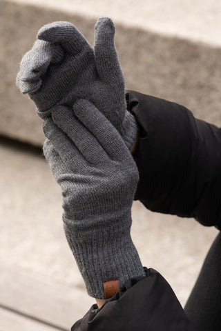 Women's Knit Merino Gloves - One Size / Dark Gray